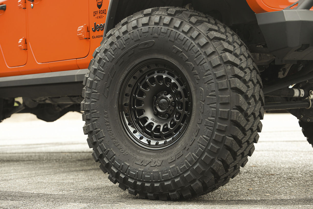 2020 Jeep Gladiator - Black Rhino SAHARA - Black | Black Rhino